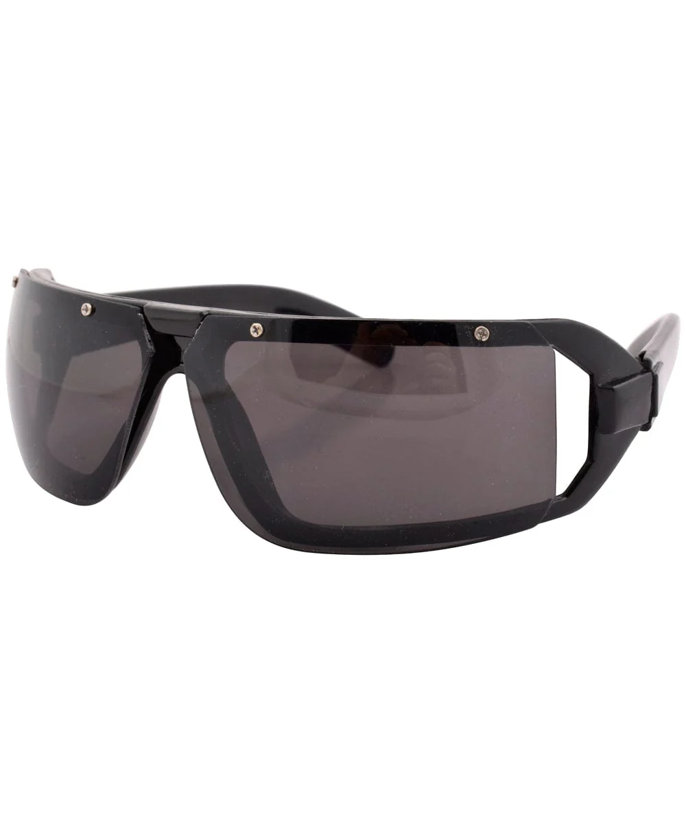 Chic Radiance Enhance Your Look with Trendy Glasses