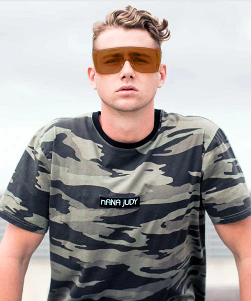 Sophisticated Glimmers Eyewear for the Modern Fashion Enthusiast